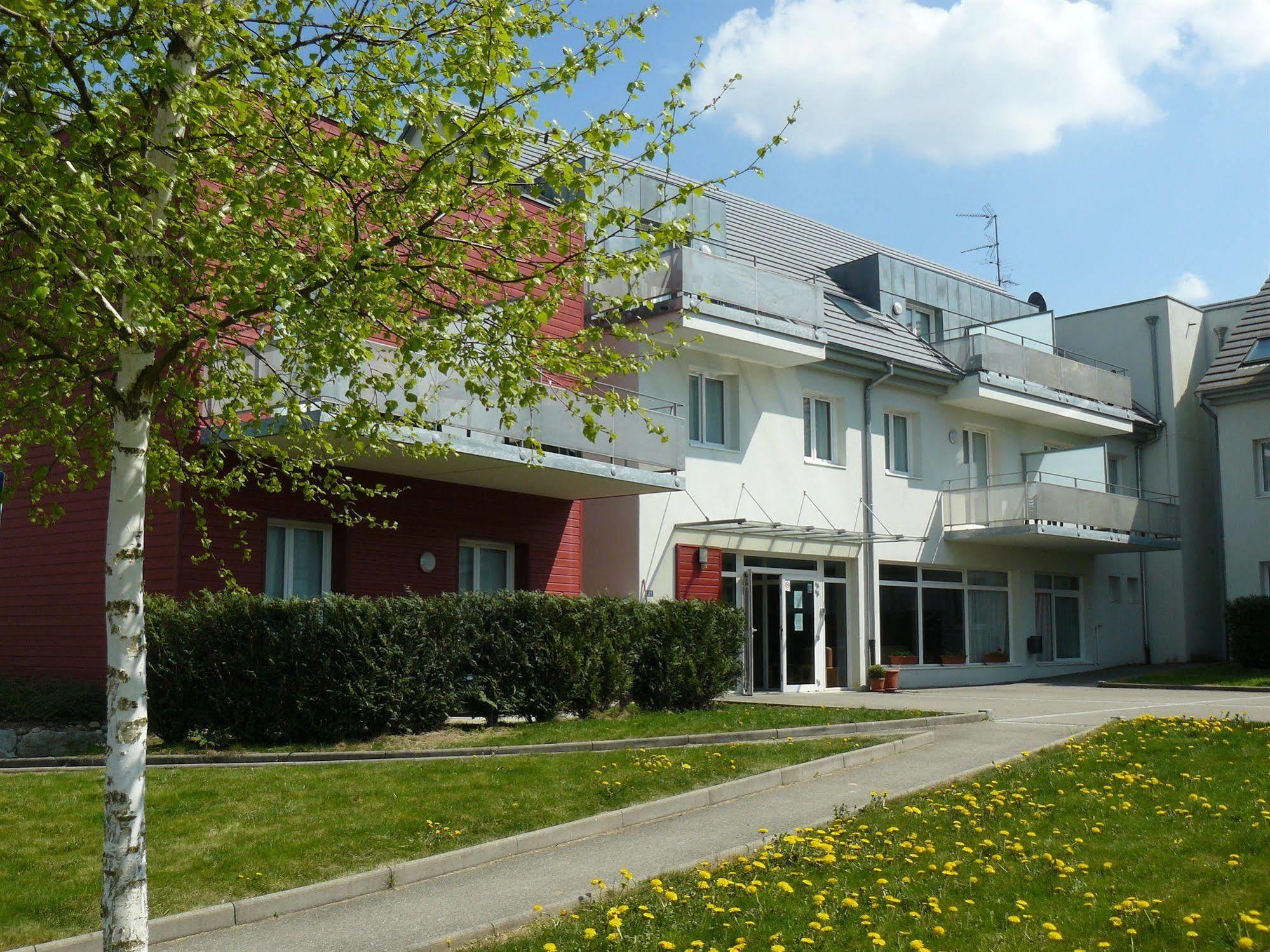 Residence Le Royal Golf & Horse Мюсларг Экстерьер фото